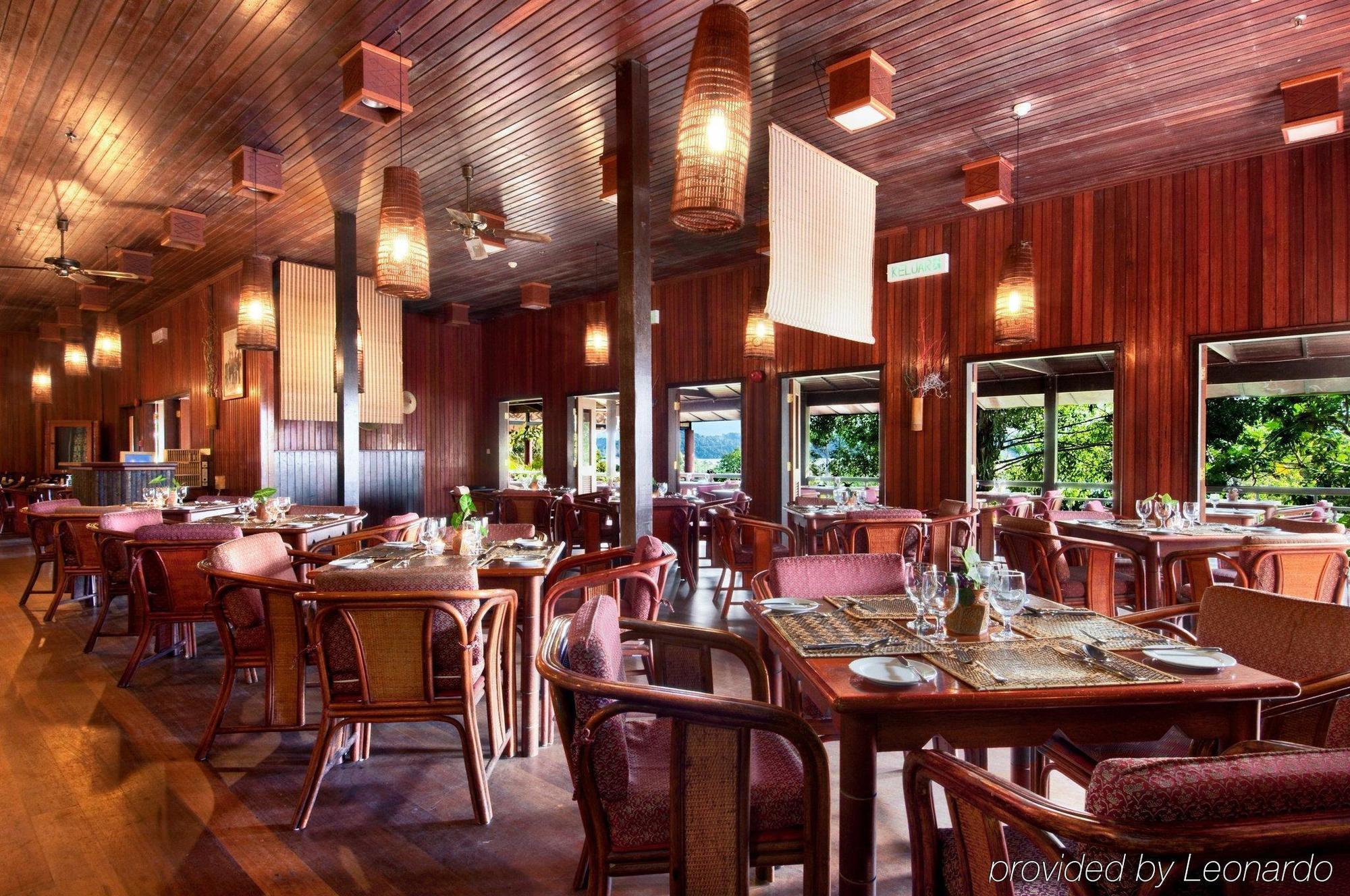 Aiman Batang Ai Resort & Retreat Lubok Antu Restoran foto