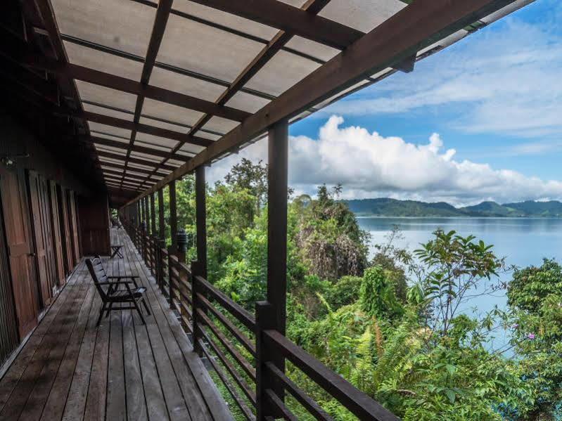 Aiman Batang Ai Resort & Retreat Lubok Antu Bagian luar foto